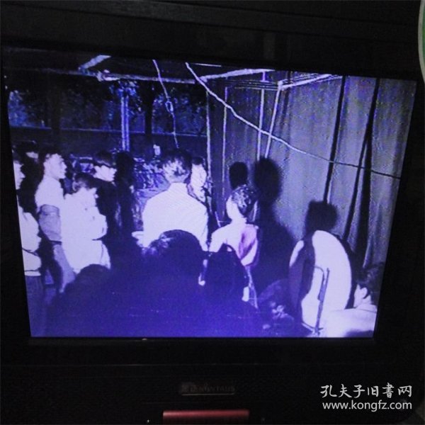 八十年代的365夜夜视频,一台录像机,一整个童年的光与影 八十年代的365夜夜视频,一台录像机,一整个童年的光与影